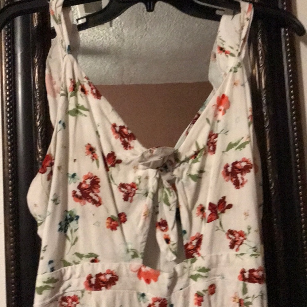 Flower pattern romper - Picture 3 of 5